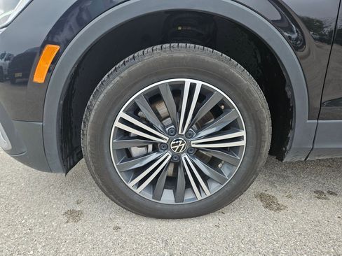 Used 2024 Volkswagen Tiguan Wolfsburg Edition image 31