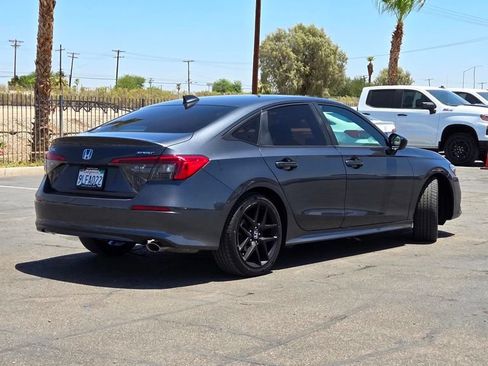 Used 2024 Honda Civic Sport image 4