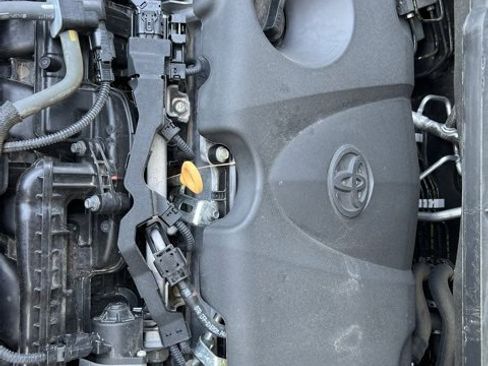 Used 2021 Toyota Sienna LE image 29