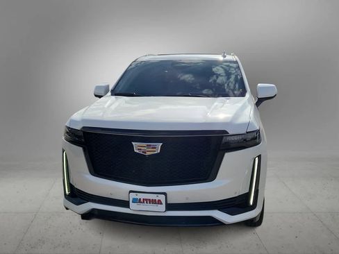 Used 2021 Cadillac Escalade ESV Sport Platinum image 3