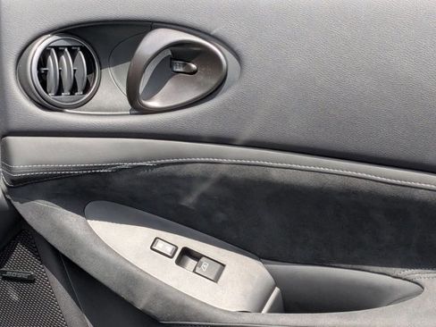 Certified 2024 Nissan Z Performance w/ Floor Mat Package image 29