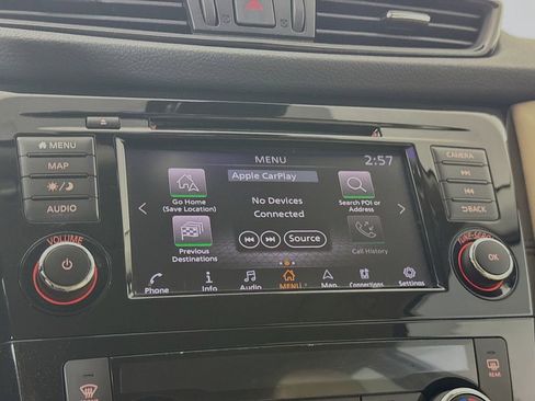 Used 2020 Nissan Rogue SL w/ Premium Package image 14