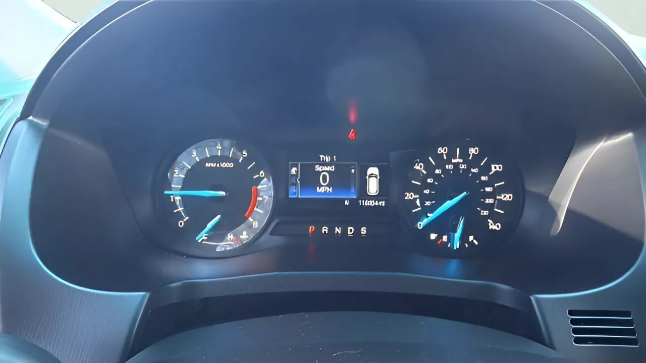 Used 2016 Ford Explorer XLT AWD/4WD image 9