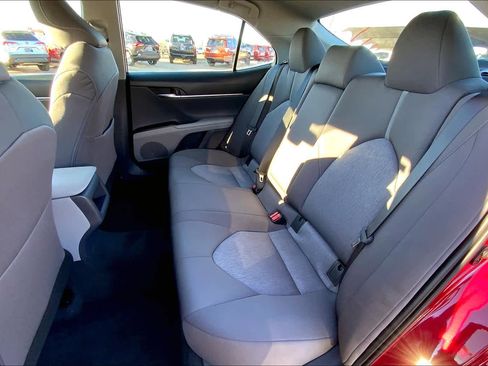 Used 2022 Toyota Camry LE FWD image 21