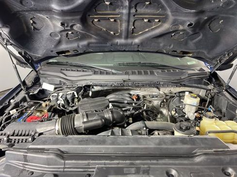 Used 2022 Ford F250 Lariat w/ Chrome Package image 3