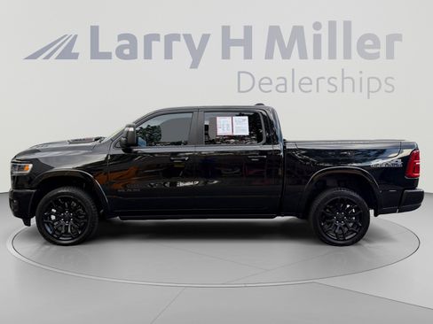Used 2025 RAM 1500 Limited AWD/4WD image 2