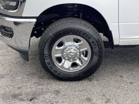 New 2026 RAM 3500 Tradesman w/ Chrome Appearance Group A AWD/4WD image 10