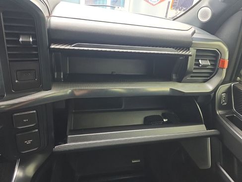 Used 2025 Ford F150 Raptor AWD/4WD image 38