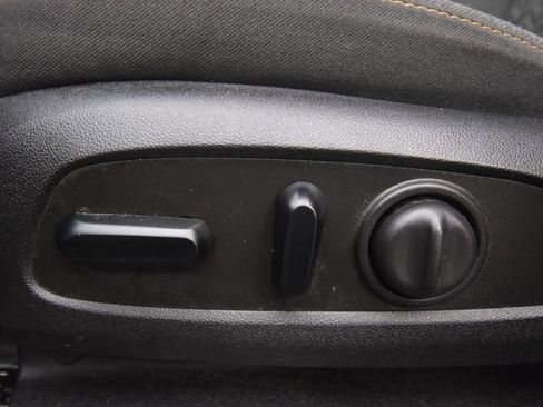 Used 2024 Chevrolet Equinox LT AWD/4WD image 27