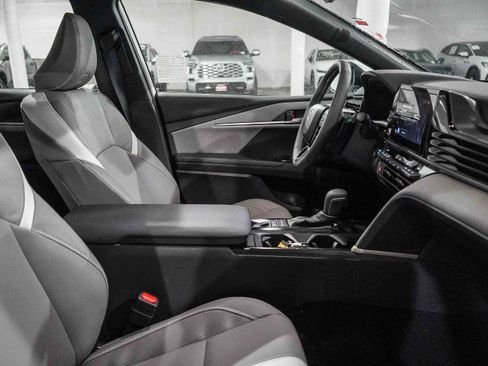 New 2026 Toyota Camry SE image 19