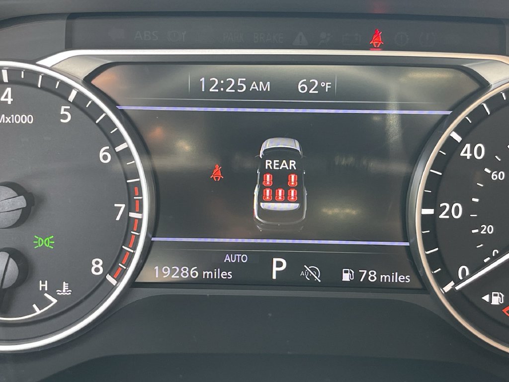 Used 2025 Nissan Pathfinder Rock Creek AWD/4WD image 12