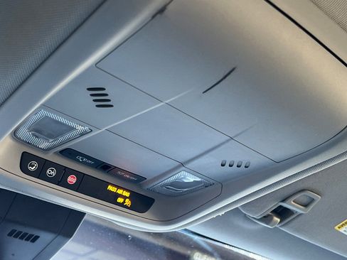 Used 2022 Chevrolet Equinox LS w/ LS Convenience Package image 24