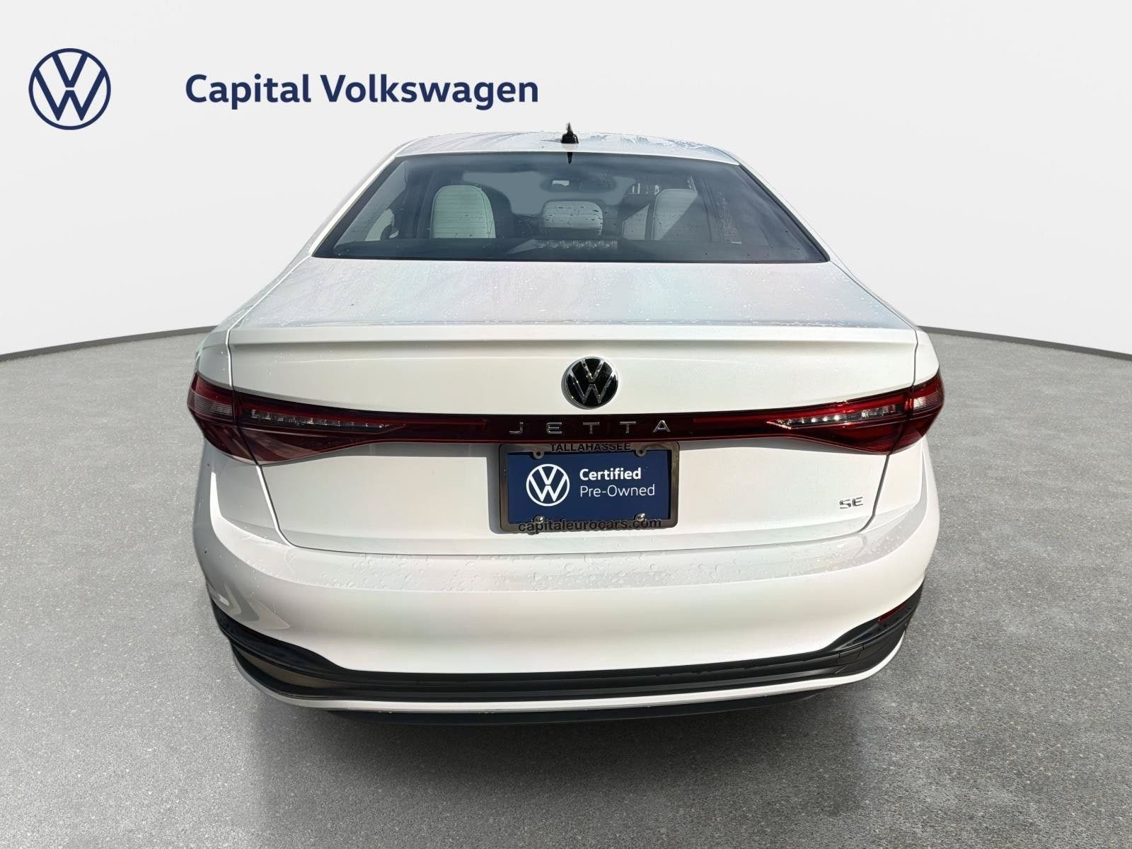 Used 2026 Volkswagen Jetta SE FWD image 6