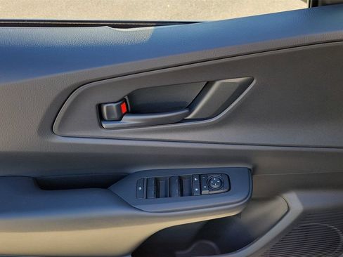 New 2026 Toyota Prius Plug-In Hybrid FWD image 13
