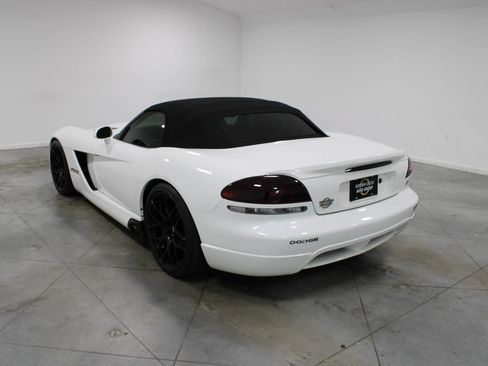 Used 2004 Dodge Viper SRT-10 RWD image 7