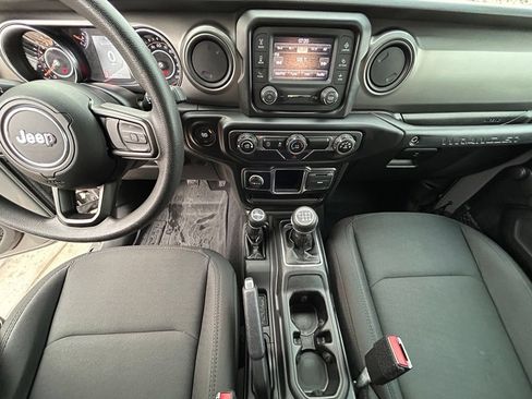 Used 2021 Jeep Wrangler Unlimited Sport AWD/4WD image 19