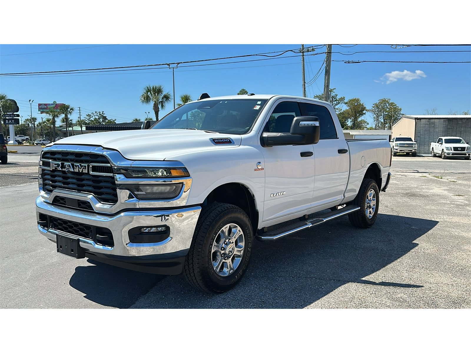 Used 2025 RAM 2500 Big Horn AWD/4WD image 1