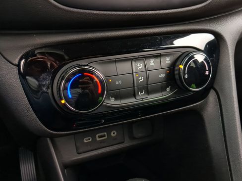 Used 2023 Buick Encore GX Preferred w/ Cold Weather Comfort Package image 24