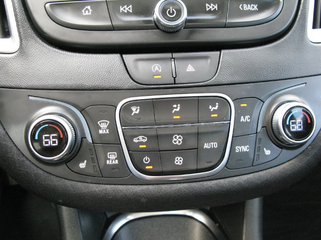 Used 2024 Chevrolet Malibu LT FWD image 20