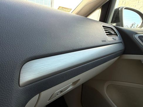 Used 2015 Volkswagen Golf TDI S image 27