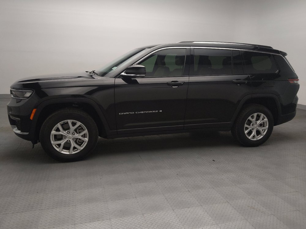 Used 2023 Jeep Grand Cherokee L Limited RWD image 2
