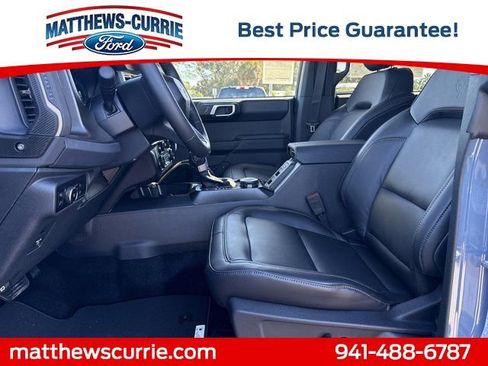 New 2025 Ford Bronco Badlands image 9