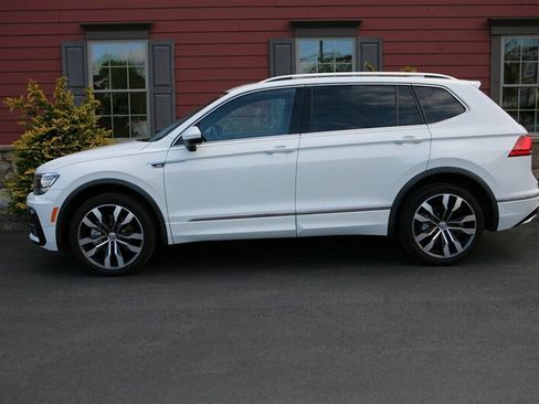 Used 2019 Volkswagen Tiguan S image 4