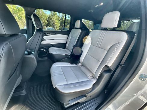 Used 2025 Chevrolet Traverse High Country w/ LPO, Floor Liner Package image 25