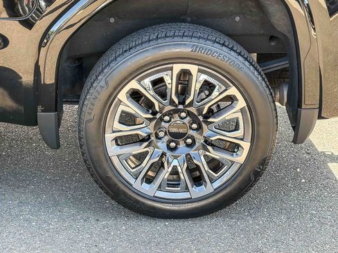 Used 2023 GMC Sierra 1500 Denali Ultimate AWD/4WD image 16
