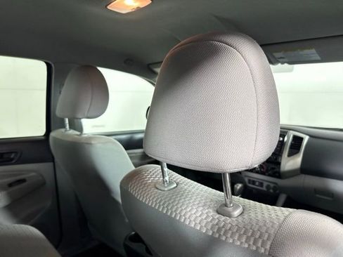 Used 2015 Toyota Tacoma PreRunner image 26