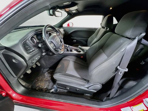 Used 2016 Dodge Challenger R/T w/ Blacktop Package RWD image 19