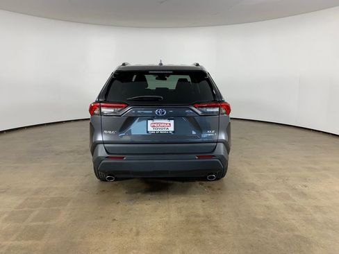 Used 2021 Toyota RAV4 XLE w/ Convenience Package AWD/4WD image 9