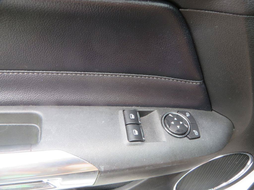 Used 2020 Ford Mustang Premium RWD image 21