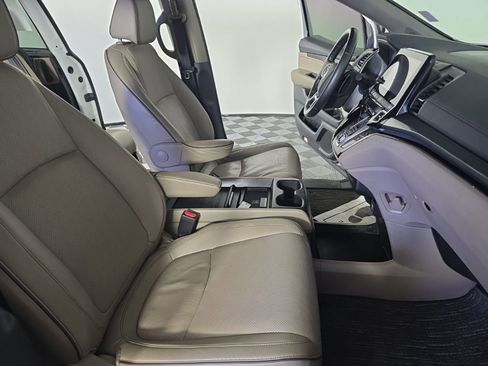 Used 2023 Honda Odyssey Elite image 43