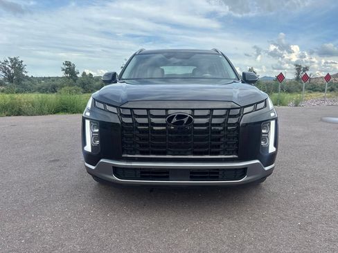 Used 2024 Hyundai Palisade Limited FWD image 10