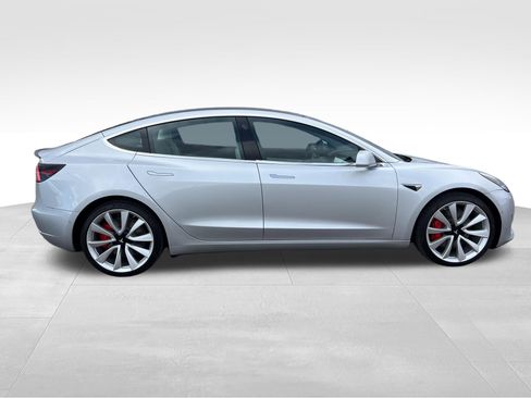 Used 2018 Tesla Model 3 Performance image 4