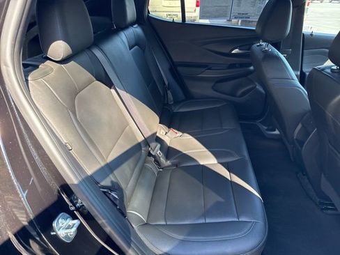 Used 2025 Buick Envista Sport Touring image 26