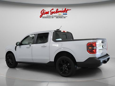 Used 2025 Ford Maverick Lariat w/ Black Appearance Package AWD/4WD image 4