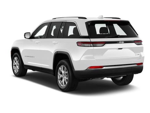 Used 2024 Jeep Grand Cherokee Limited w/ Luxury Tech Group II AWD/4WD image 2