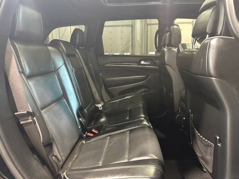 Used 2020 Jeep Grand Cherokee Overland AWD/4WD image 33