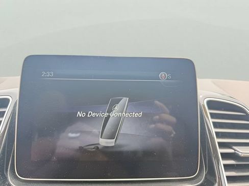 Used 2018 Mercedes-Benz GLE 350 4MATIC image 19