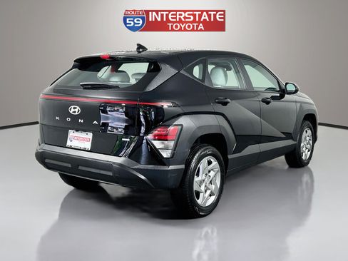 Used 2024 Hyundai Kona SE AWD/4WD image 7