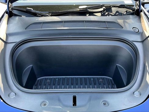 Used 2023 Tesla Model Y Long Range image 28