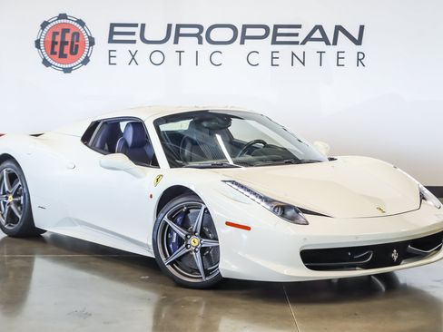 Used 2015 Ferrari 458 Spider RWD image 1