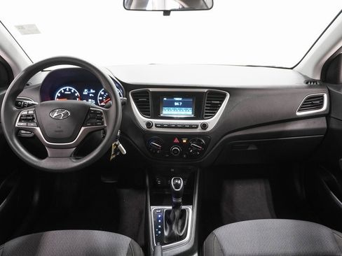 Used 2022 Hyundai Accent SE image 12