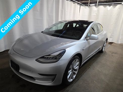 Used 2018 Tesla Model 3 Long Range image 3