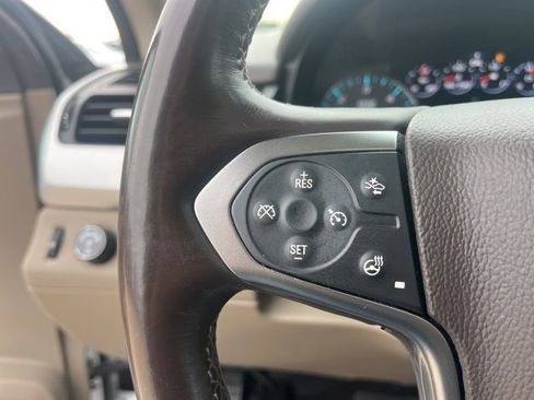 Used 2017 Chevrolet Suburban Premier image 20