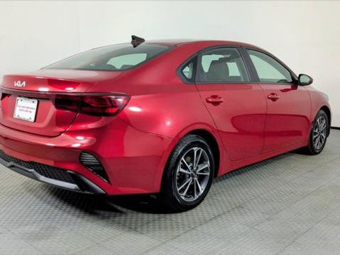 Used 2024 Kia Forte LXS FWD image 7