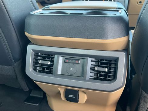 New 2026 Ford F250 Lariat w/ Black Appearance Package image 23