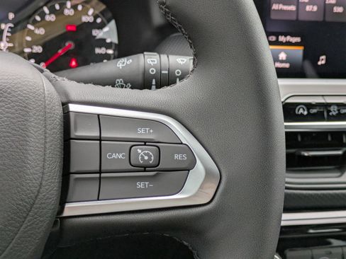 New 2026 Jeep Compass Latitude w/ Sun and Sound Group AWD/4WD image 13